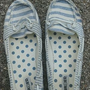 Unrated size 9 shoes